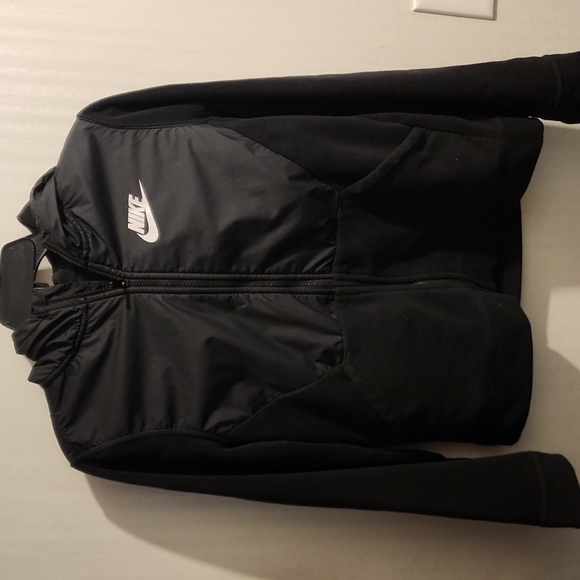 Boys NIKE hoodie with zipper - Picture 1 of 3